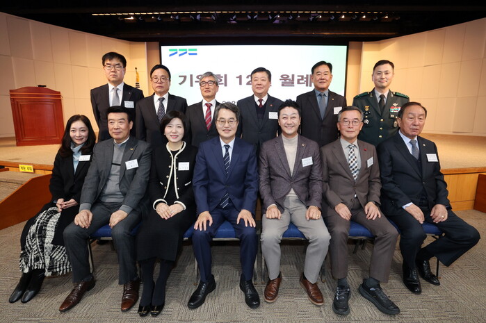 [로컬라이프] 김진경 경기도의회 의장...